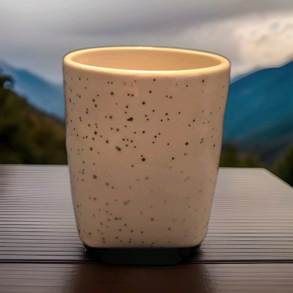 EUC ANTHROPOLOGIE GILDED GOLD SPOTS MONOGRAM "C" COFFEE TEA MUG - Picture 5 of 8